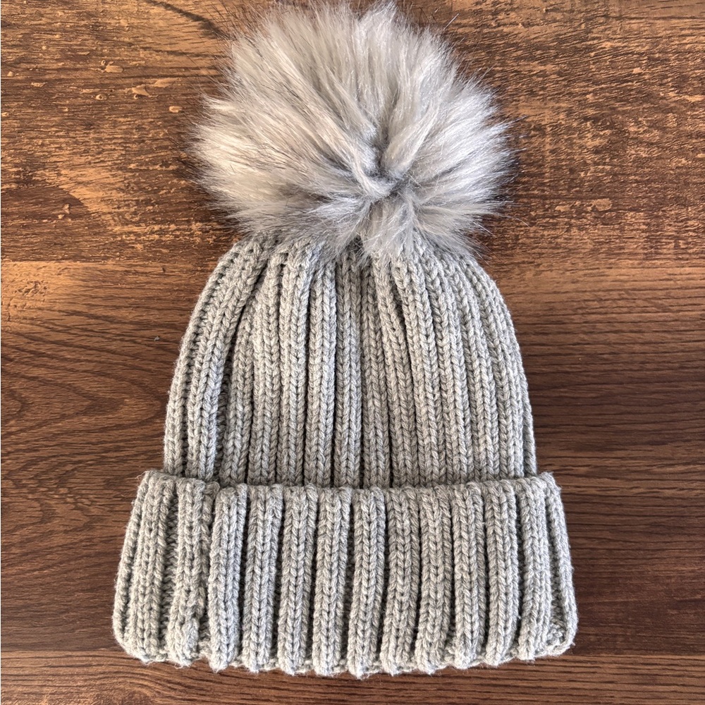 Tabitha Webb Light Gray Knit Hat
